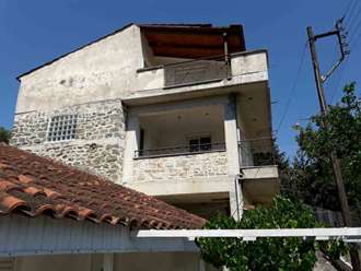 Μεζονέτα, Μακρακώμη, Φθιώτιδα