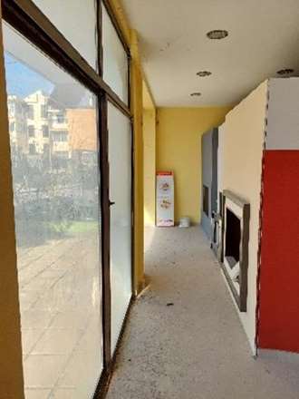 Κατάστημα ισογείου και αποθήκη υπογείου 348 τ.μ., Νεάπολη - Συκιές