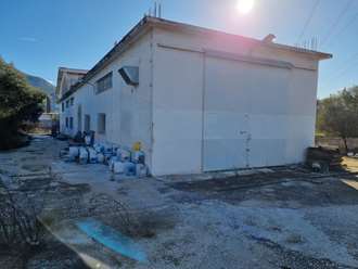 Βιοτεχνικός χώρος 324,57 τ.μ. σε οικόπεδο  2.409,70 τ.μ., Καλύβια